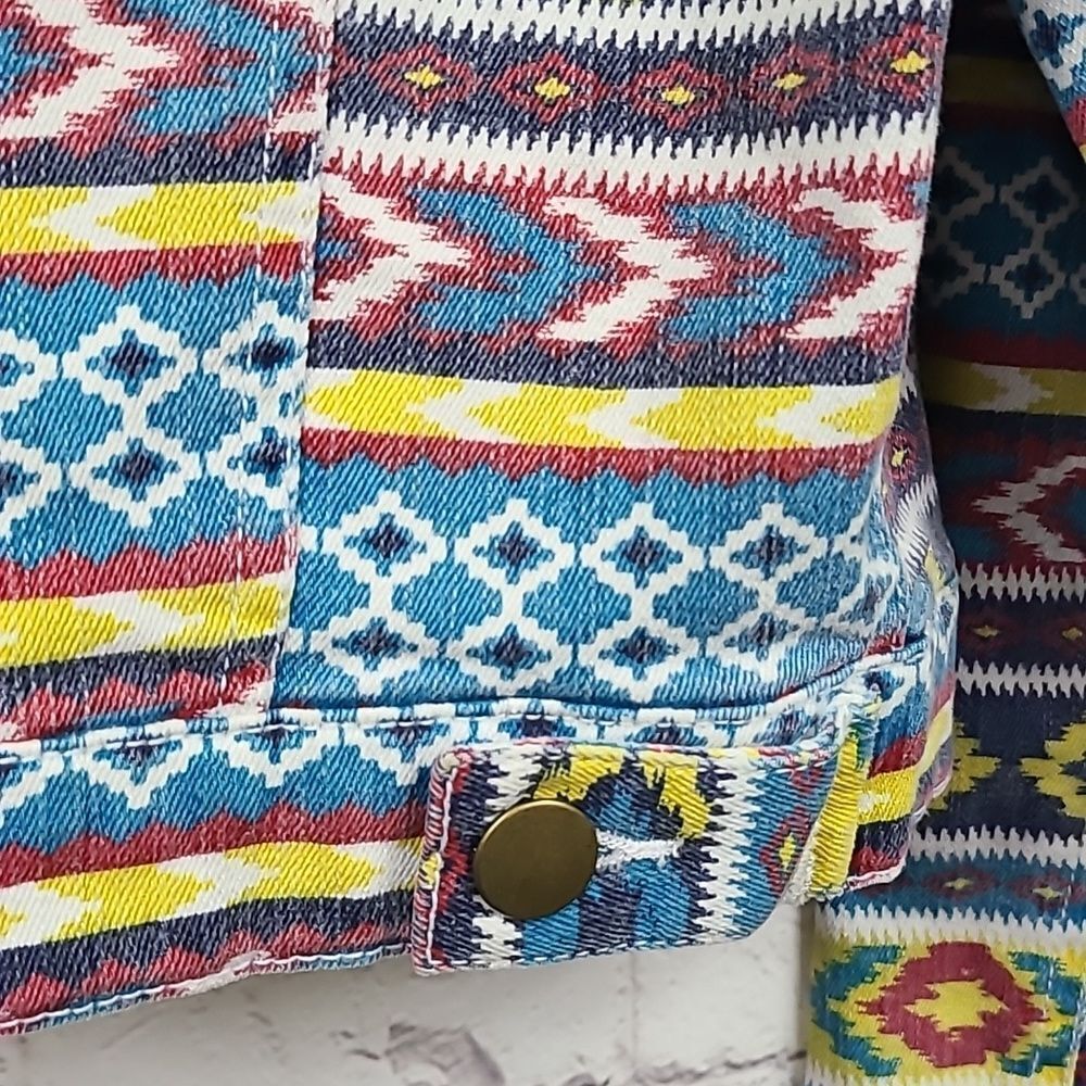 Tinseltown Denim Couture Aztec Tribal Cropped Jean Jacket Western Stretch Boho - Picture 8 of 10